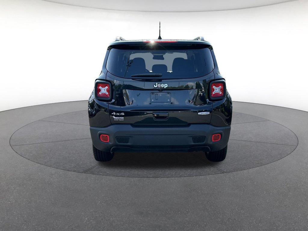 Certified 2022 Jeep Renegade Latitude AWD/4WD image 4