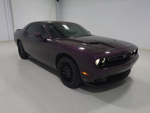 Used 2021 Dodge Challenger SXT RWD image 13