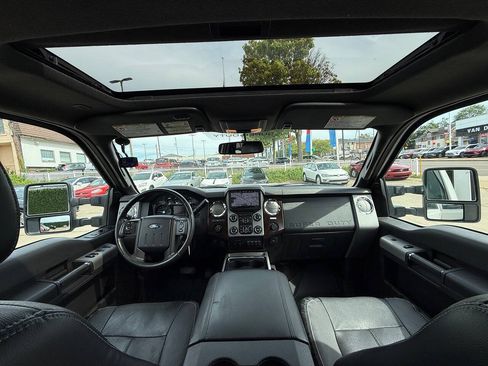 Used 2015 Ford F350 Lariat w/ Lariat Ultimate Package AWD/4WD image 11