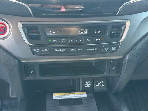 Used 2021 Honda Pilot Special Edition image 24
