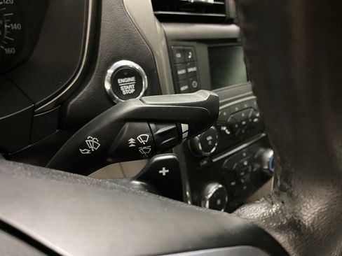 Used 2017 Ford Fusion SE image 29