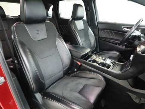 Used 2020 Ford Edge ST w/ Equipment Group 401A AWD/4WD image 11