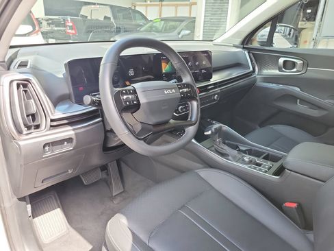 Certified 2026 Kia Sorento S FWD image 16