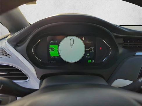 Used 2020 Chevrolet Bolt Premier FWD image 19