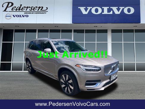 Used 2024 Volvo XC90 T8 Plus w/ Protection Package Premier AWD/4WD image 1