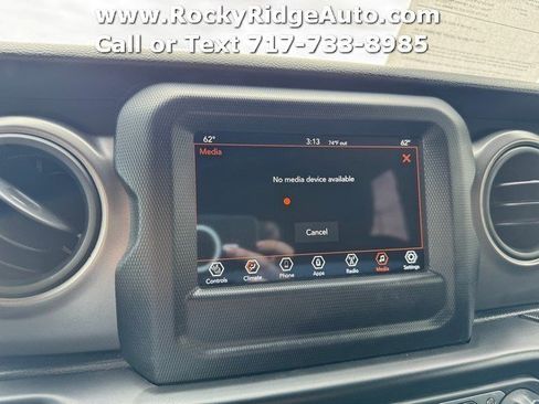 Used 2022 Jeep Wrangler Sport AWD/4WD image 26