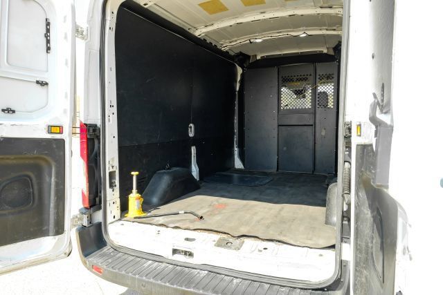 Used 2018 Ford Transit 250 130 Medium Roof RWD image 51
