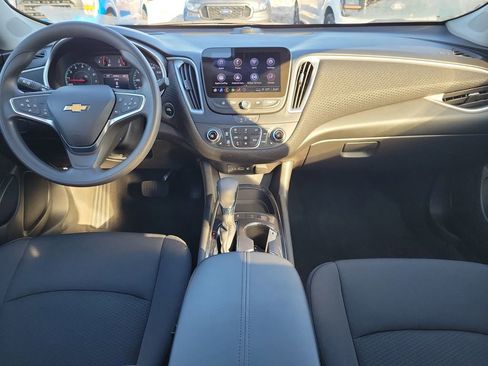 Used 2024 Chevrolet Malibu LT image 11