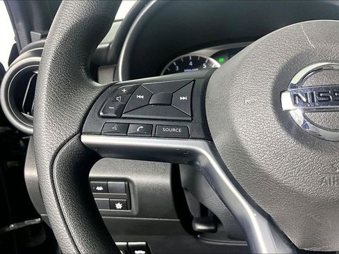 Used 2020 Nissan Kicks S FWD image 18
