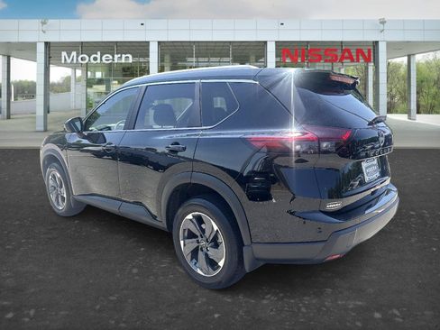 Certified 2026 Nissan Rogue SV w/ SV Premium Package FWD image 2
