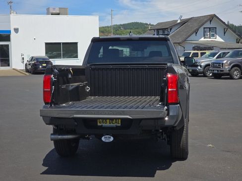 New 2025 Toyota Tacoma SR5 image 9