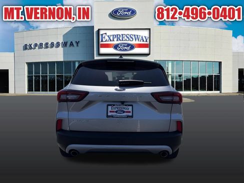 Used 2024 Ford Escape Active w/ Cold Weather Package FWD image 7