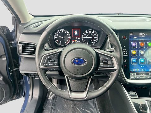 Used 2025 Subaru Outback Premium w/ Popular Package #1A image 11