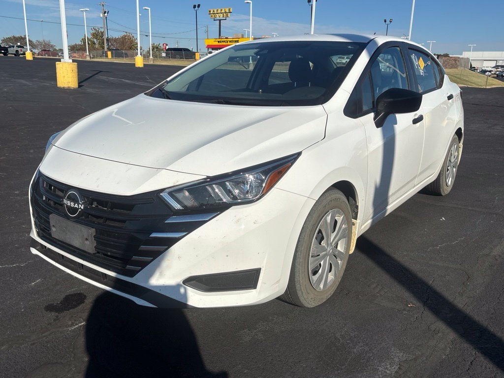 Used 2024 Nissan Versa S w/ Trunk Package FWD image 1