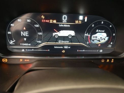 Used 2023 GMC Yukon XL SLT w/ SLT Premium Package RWD image 12