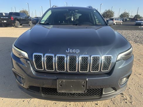 Used 2021 Jeep Cherokee Latitude Lux w/ Comfort/Convenience Group AWD/4WD image 8