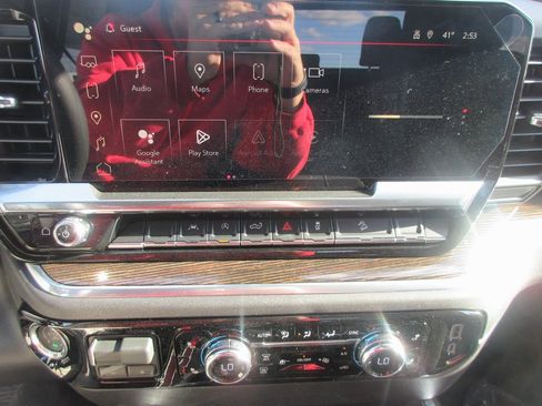 New 2026 GMC Sierra 1500 Elevation image 19