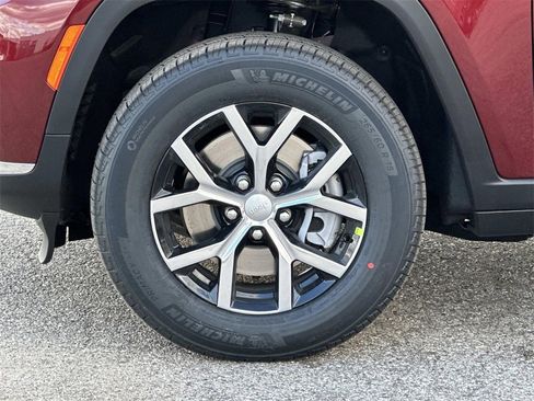 New 2025 Jeep Grand Cherokee L Limited image 8