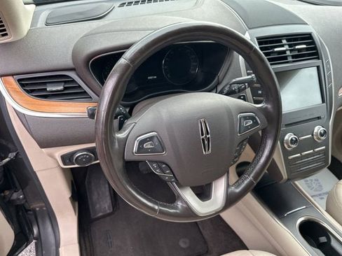 Used 2017 Lincoln MKC Select w/ Select Plus Package image 13