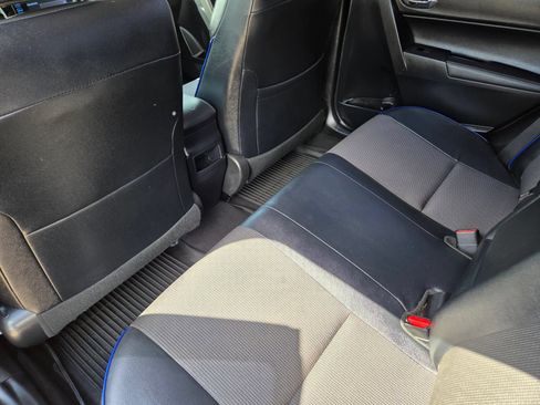 Used 2019 Toyota Corolla SE FWD image 24
