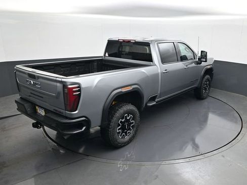 New 2026 GMC Sierra 2500 AT4X w/ LPO, Black Badging Package image 17