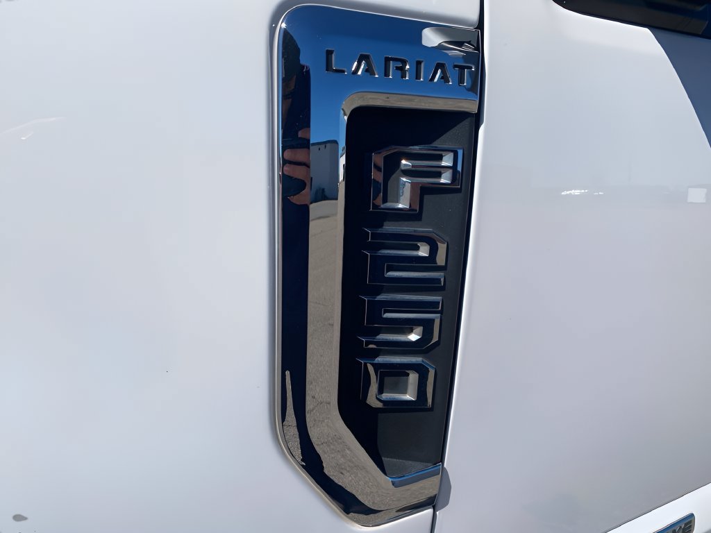 Used 2021 Ford F250 Lariat w/ Lariat Value Package AWD/4WD image 39
