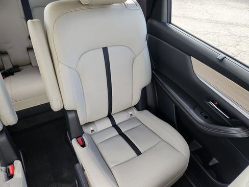 Certified 2024 MAZDA CX-90 Plug-In Hybrid w/ Preferred AWD/4WD image 18