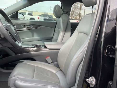 Used 2019 Lincoln Nautilus Reserve image 27