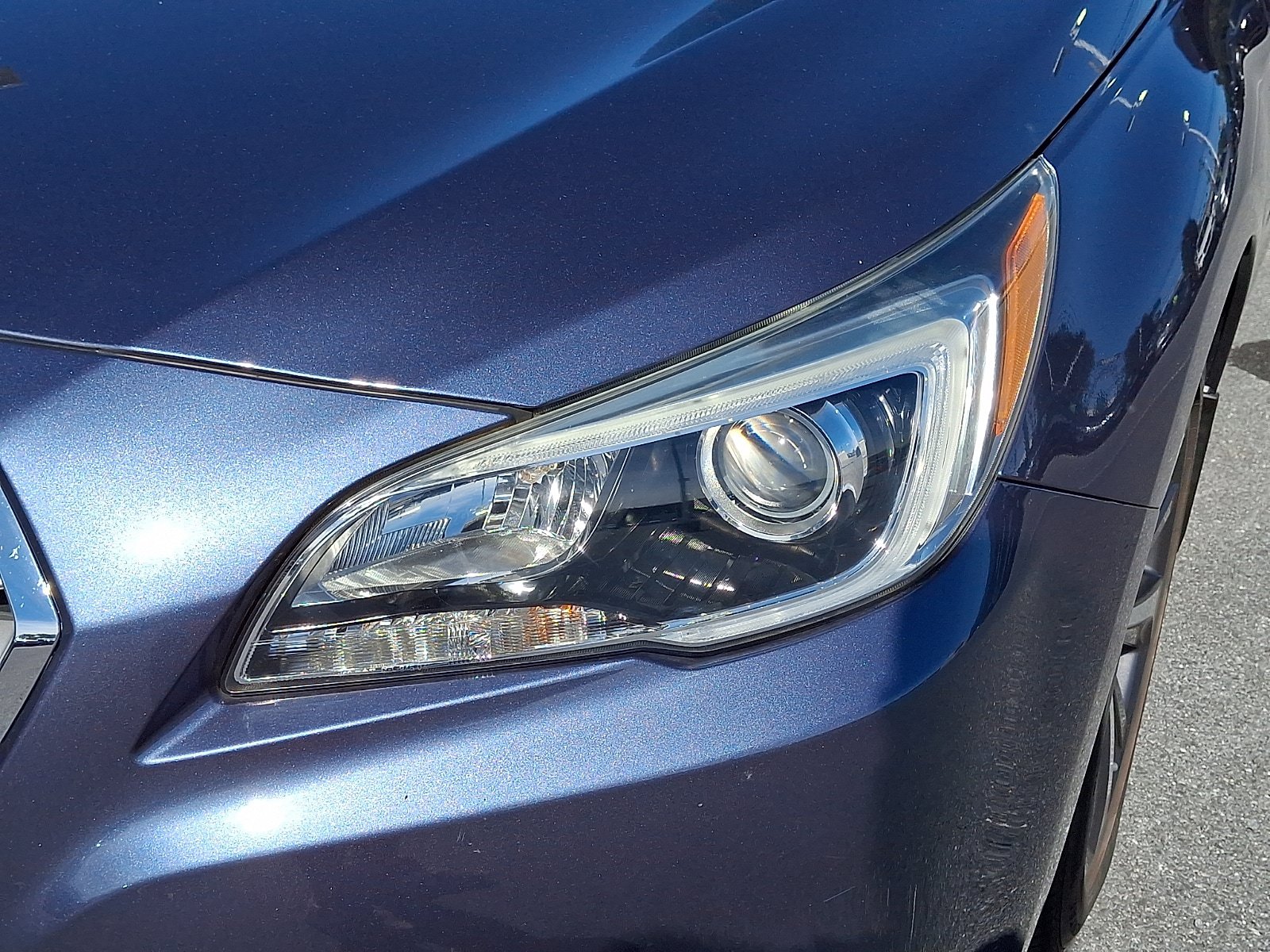 Used 2017 Subaru Legacy 2.5i Limited AWD/4WD image 10