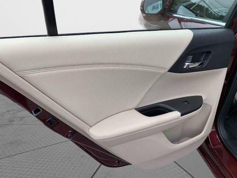Used 2015 Honda Accord EX-L image 36