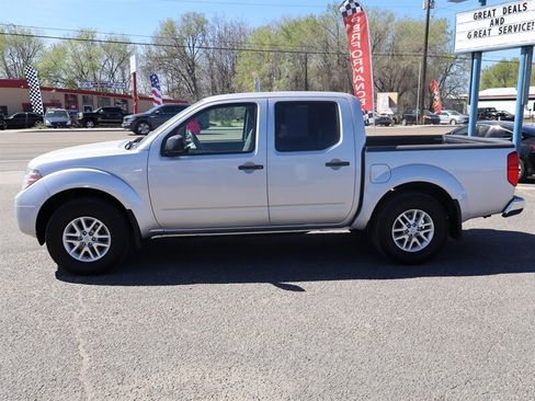 Used 2019 Nissan Frontier SV AWD/4WD image 4