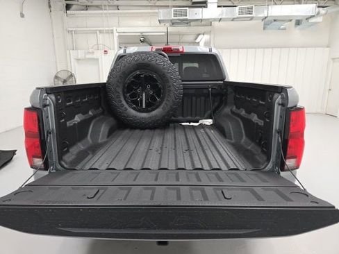 New 2026 Chevrolet Colorado ZR2 w/ ZR2 Bison Edition image 28