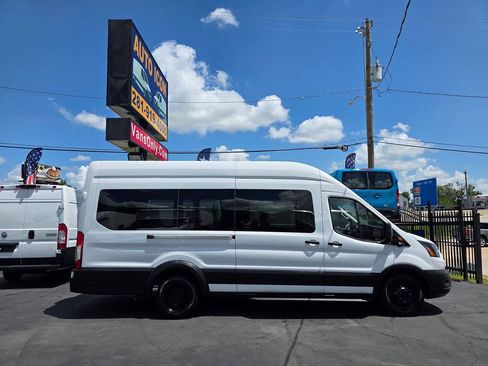 Used 2023 Ford Transit 350 XL RWD image 3