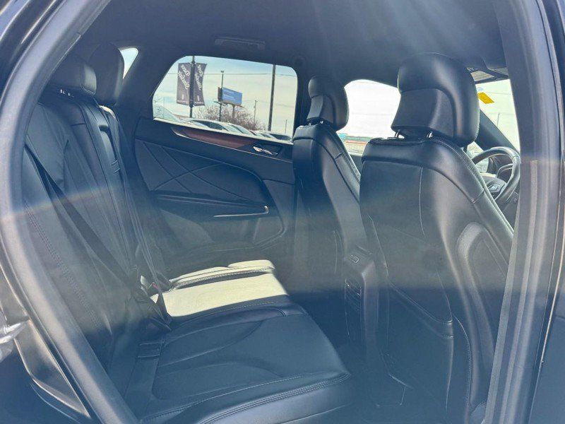 Used 2017 Lincoln MKC Select w/ Select Plus Package AWD/4WD image 13