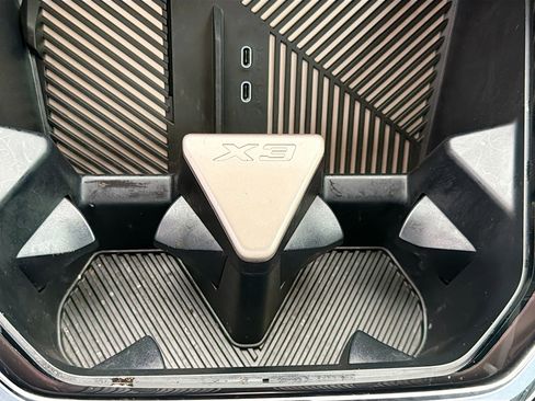 Used 2025 BMW X3 xDrive30i w/ Premium Package image 28