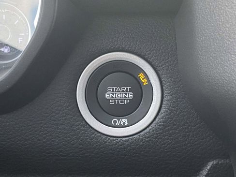 Used 2023 RAM 1500 Laramie image 24