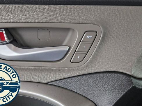 Used 2019 Hyundai Santa Fe XL AWD/4WD image 22