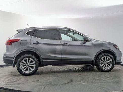 Used 2019 Nissan Rogue Sport SV FWD image 9