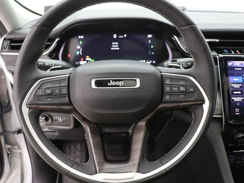 Used 2023 Jeep Grand Cherokee 4WD 4xe image 18