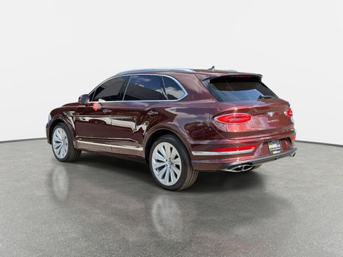 Used 2022 Bentley Bentayga image 5