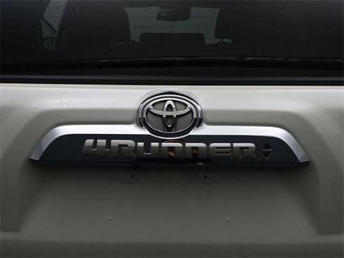 Certified 2021 Toyota 4Runner Limited image 16