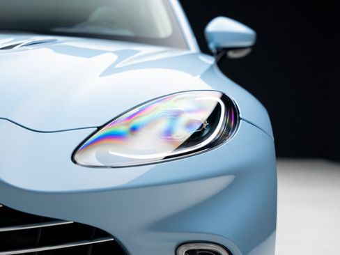 Used 2023 Aston Martin DBX image 9