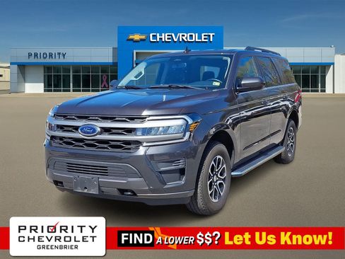 Used 2023 Ford Expedition XLT image 1