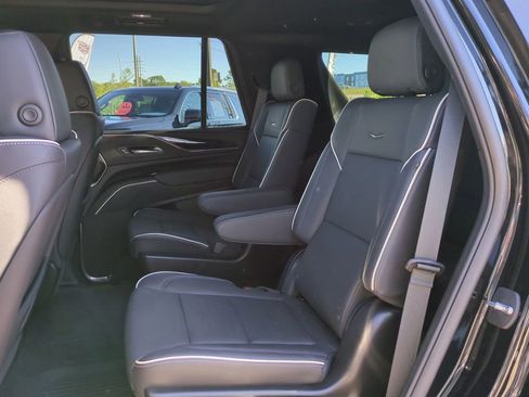 Certified 2024 Cadillac Escalade Sport w/ LPO, ONYX Package image 14