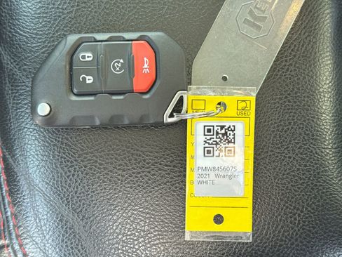 Used 2021 Jeep Wrangler Unlimited Rubicon w/ Uconnect 4C Nav & Sound Group AWD/4WD image 39