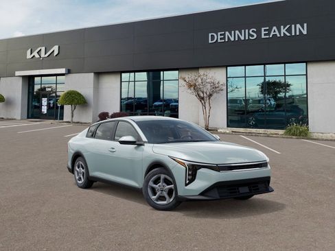 New 2025 Kia K4 LXS image 8