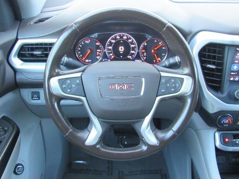 Used 2020 GMC Acadia SLT w/ Driver Alert Package II image 34
