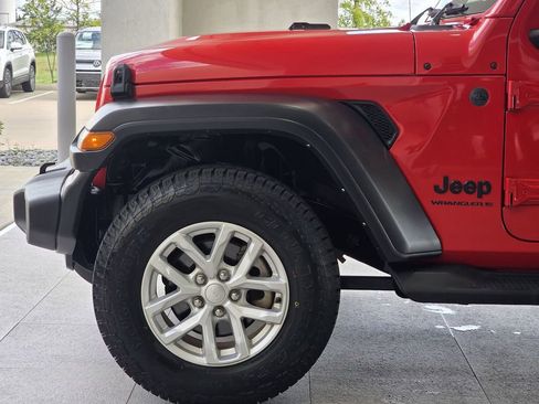 Used 2023 Jeep Wrangler Unlimited Sport AWD/4WD image 6