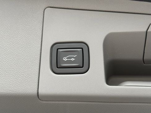 Certified 2023 Cadillac XT5 Premium Luxury w/ Technology Package image 11