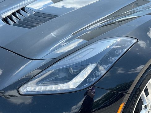 Used 2019 Chevrolet Corvette Stingray Coupe w/ 1LT RWD image 9
